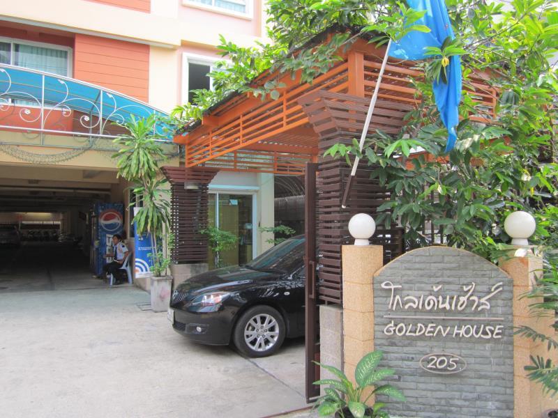 Motel Golden House @ On-Nut Station Bangkok Esterno foto