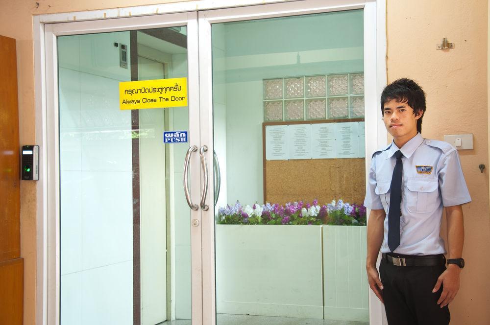 Motel Golden House @ On-Nut Station Bangkok Esterno foto
