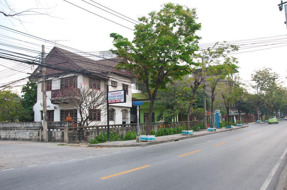 Motel Golden House @ On-Nut Station Bangkok Esterno foto
